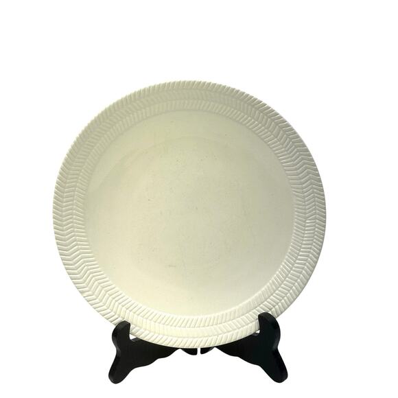 Chantilly White Graphic Studio Nova Embossed (3) Dinner Plates (1) Salad Plate - Picture 3 of 5